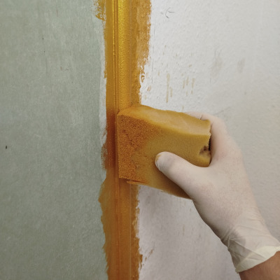 Raumausstatter-Kiefersauer-Stuck-gold-Anstrich